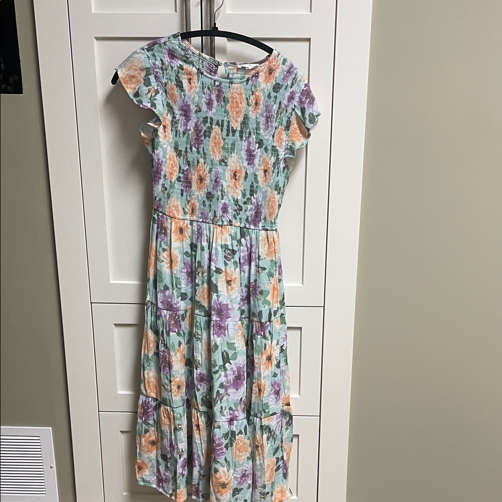 Women’s medium By the river , Floral Tiered Maxi Dress - Mint, Peach & Lavender